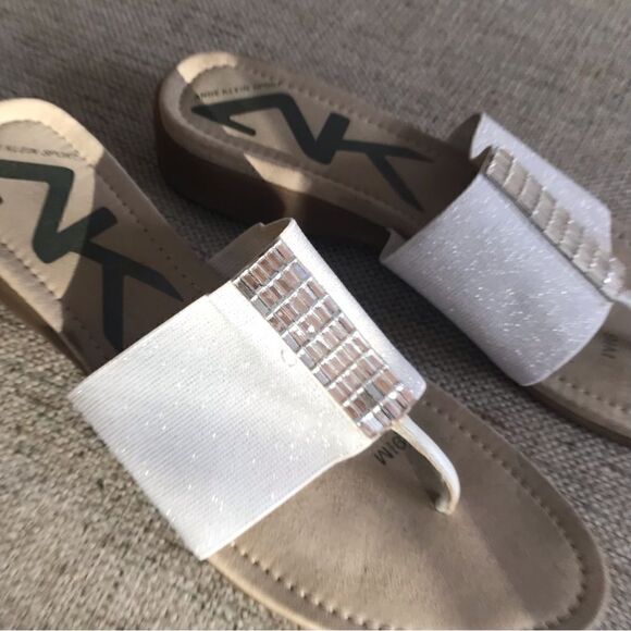 Anne Klein Sport White Sparkle Thong Sandals - Picture 10 of 10